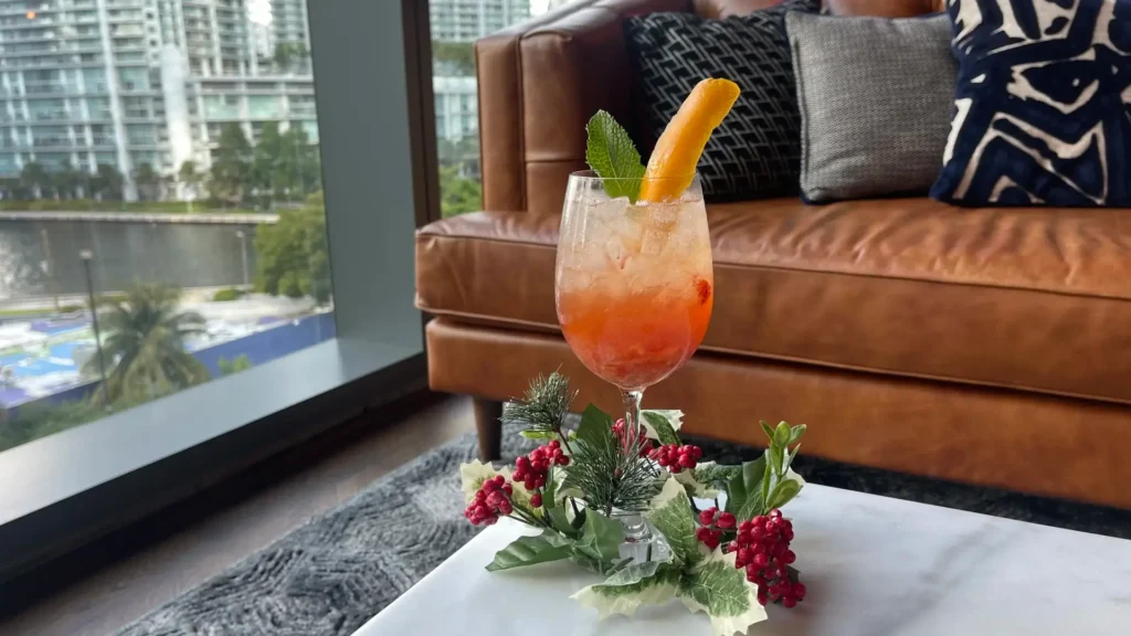 Gift of Puttshack Martini